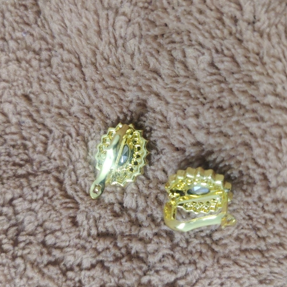 Purple Gold‑Tone Oval Statement Earrings – Jewel‑Tone – - Picture 2 of 5